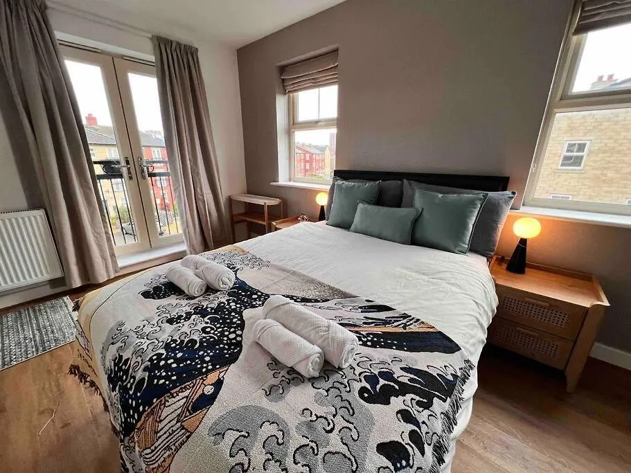아파트 Modern 2-Bed Townhouse Leeds City Location With Free Parking