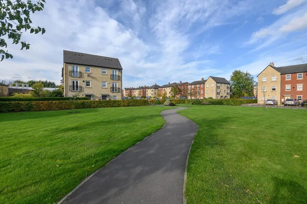 Modern 2-Bed Townhouse Leeds City Location With Free Parking 0*, 리즈
